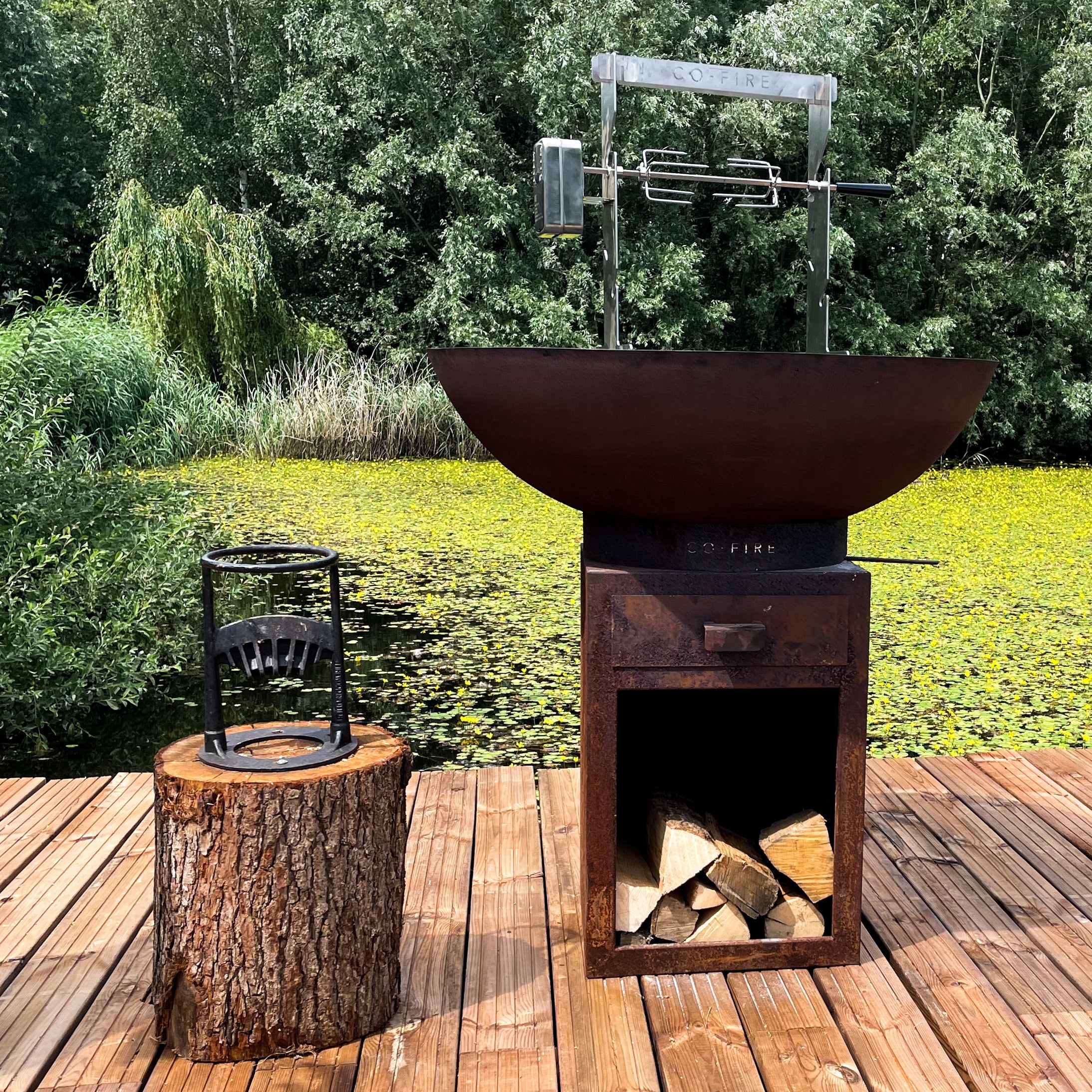 De beste manieren van buiten koken: BBQ op open vuur, pizzaoven en meer