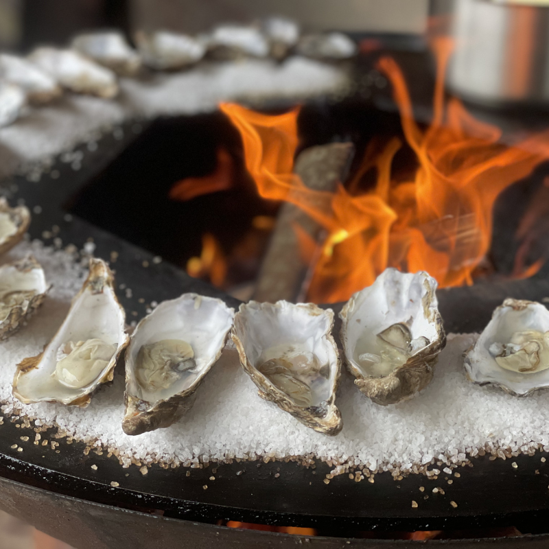 Oesters bereiden op houtvuur