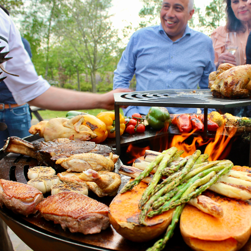 Bavette bereiden op vuurschaal BBQ